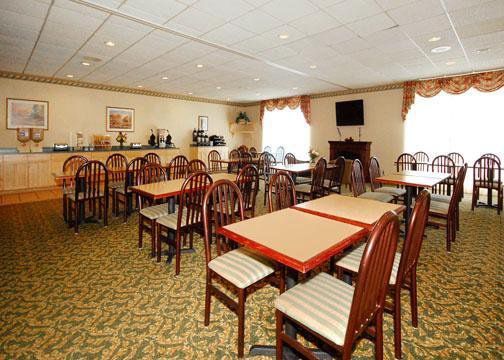 Econo Lodge Inn & Suites Augusta Restaurant photo